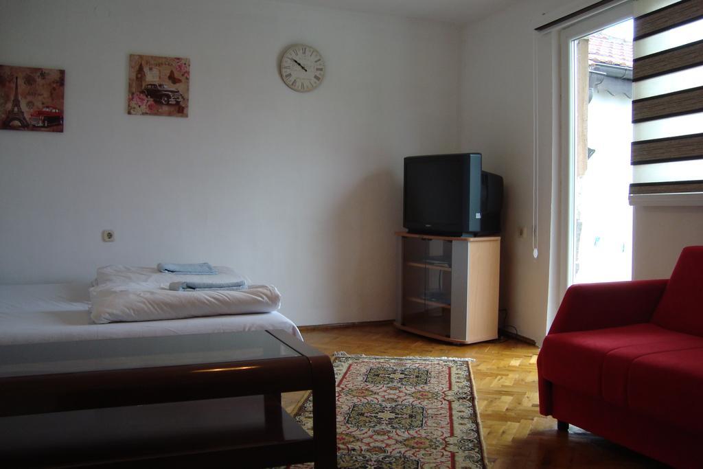 Guest House Dzemo サラエヴォ エクステリア 写真